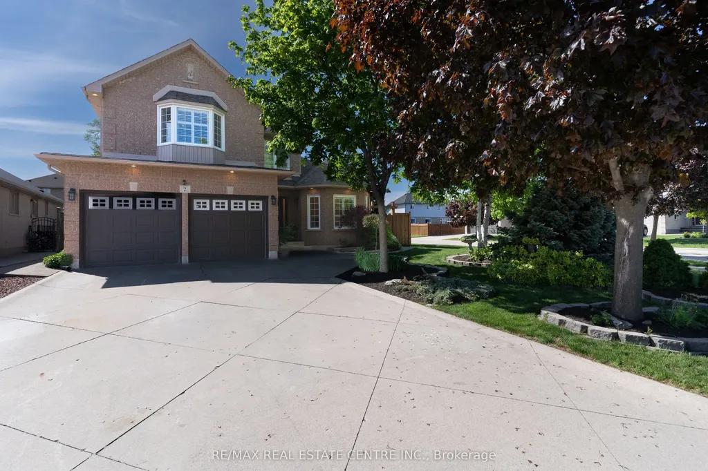 2 Orvieto Court Hamilton ON L8E 5W1