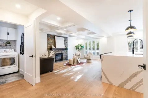 2 Orvieto Court Hamilton ON L8E 5W1