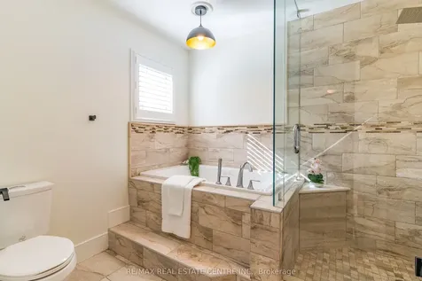 2 Orvieto Court Hamilton ON L8E 5W1
