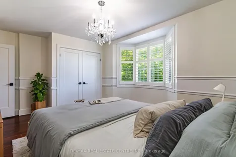 2 Orvieto Court Hamilton ON L8E 5W1