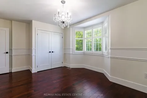 2 Orvieto Court Hamilton ON L8E 5W1