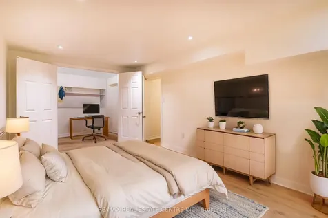 2 Orvieto Court Hamilton ON L8E 5W1
