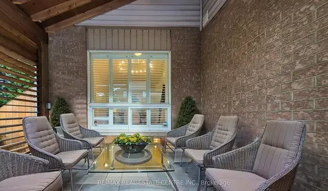 2 Orvieto Court Hamilton ON L8E 5W1