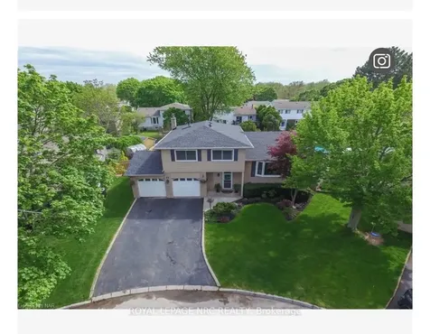 11 Sheldonbury Court St. Catharines ON L2N 6G8