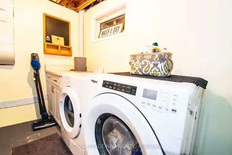 11 Sheldonbury Court St. Catharines ON L2N 6G8
