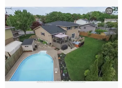 11 Sheldonbury Court St. Catharines ON L2N 6G8