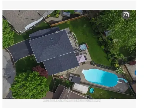 11 Sheldonbury Court St. Catharines ON L2N 6G8