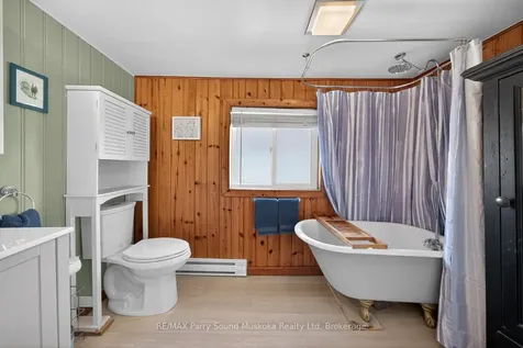 516 High Street W Georgian Bay ON P0C 1H0