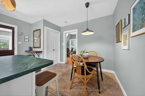 516 High Street W Georgian Bay ON P0C 1H0