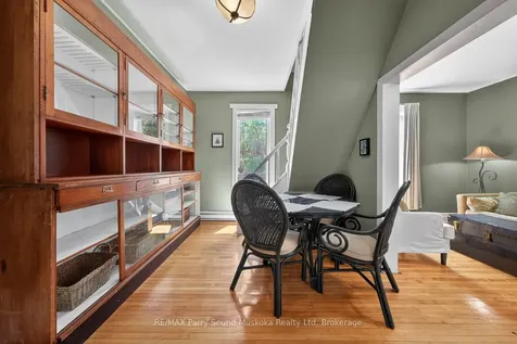 516 High Street W Georgian Bay ON P0C 1H0
