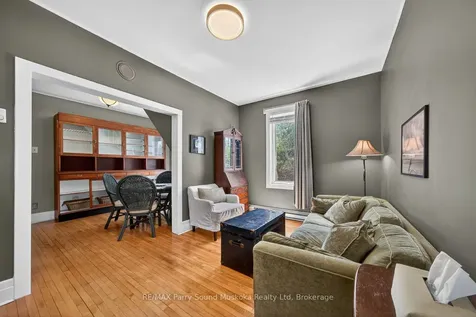 516 High Street W Georgian Bay ON P0C 1H0