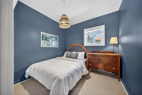 516 High Street W Georgian Bay ON P0C 1H0