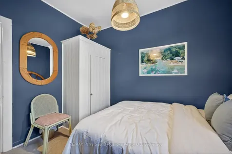 516 High Street W Georgian Bay ON P0C 1H0