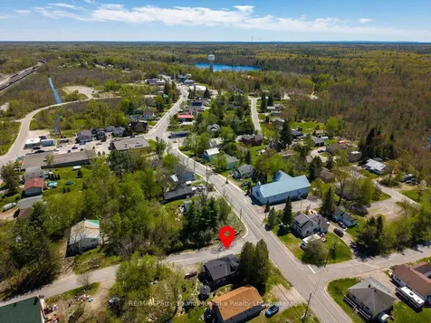 516 High Street W Georgian Bay ON P0C 1H0