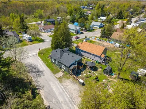 516 High Street W Georgian Bay ON P0C 1H0