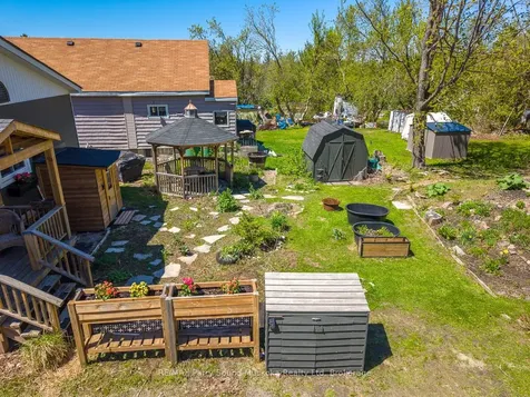 516 High Street W Georgian Bay ON P0C 1H0