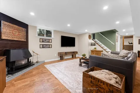 20 Casablanca Boulevard Grimsby ON L3M 3Z1