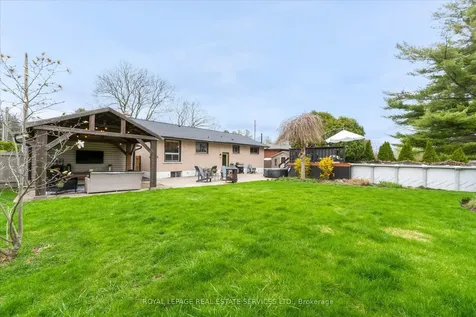 20 Casablanca Boulevard Grimsby ON L3M 3Z1