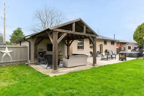 20 Casablanca Boulevard Grimsby ON L3M 3Z1