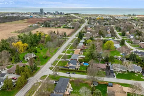 20 Casablanca Boulevard Grimsby ON L3M 3Z1