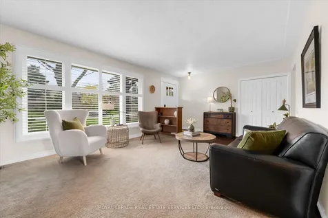 20 Casablanca Boulevard Grimsby ON L3M 3Z1