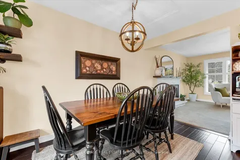 20 Casablanca Boulevard Grimsby ON L3M 3Z1