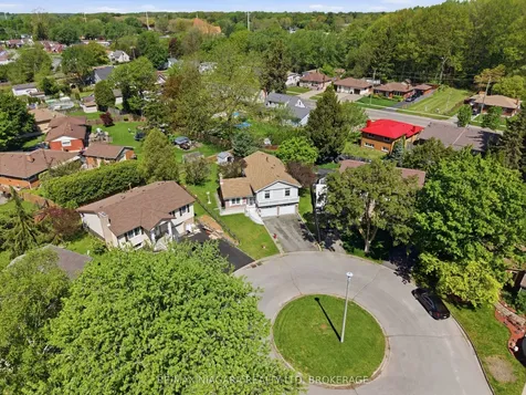 6609 Leawood Court Niagara Falls ON L2G 2R1