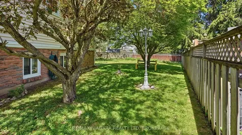 6609 Leawood Court Niagara Falls ON L2G 2R1
