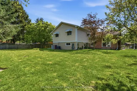 6609 Leawood Court Niagara Falls ON L2G 2R1
