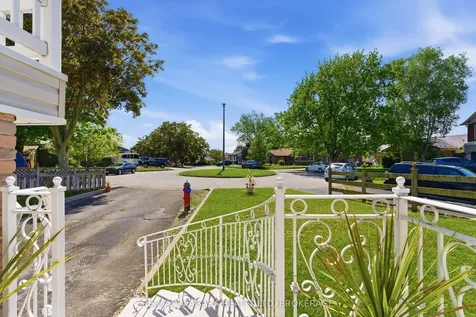 6609 Leawood Court Niagara Falls ON L2G 2R1