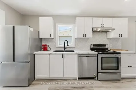 77 Semley Avenue Welland ON L3C 1X5