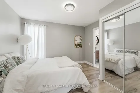 77 Semley Avenue Welland ON L3C 1X5