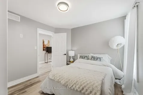 77 Semley Avenue Welland ON L3C 1X5