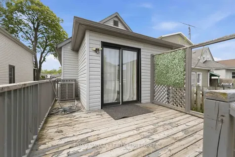 77 Semley Avenue Welland ON L3C 1X5