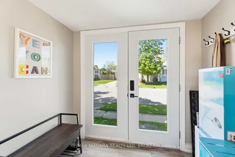 77 Semley Avenue Welland ON L3C 1X5