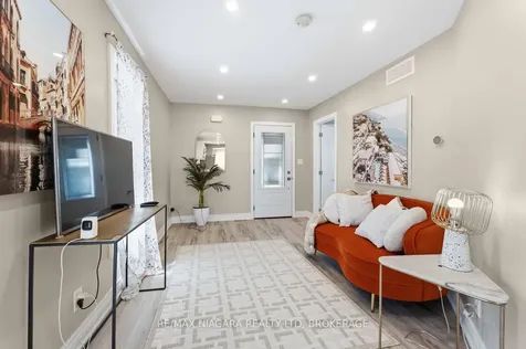 77 Semley Avenue Welland ON L3C 1X5