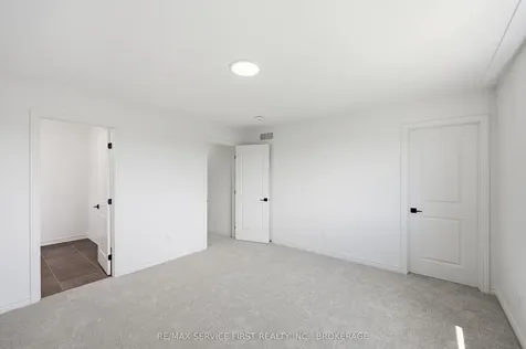 1351 Woodfield Crescent Kingston ON K7P 0T3