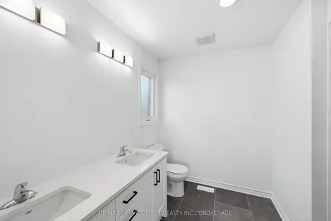 1351 Woodfield Crescent Kingston ON K7P 0T3