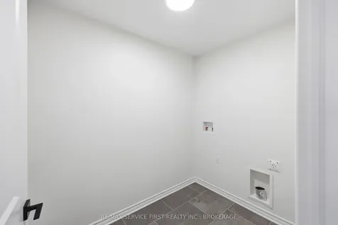 1351 Woodfield Crescent Kingston ON K7P 0T3