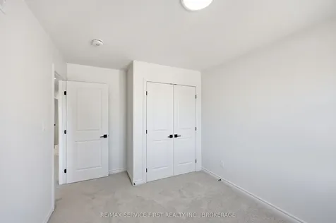 1351 Woodfield Crescent Kingston ON K7P 0T3