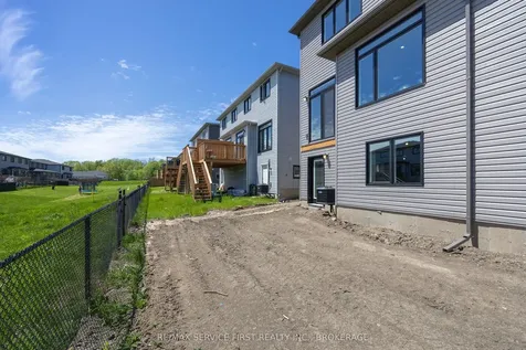 1351 Woodfield Crescent Kingston ON K7P 0T3