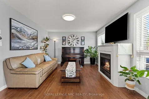 40 Longfellow Avenue St. Catharines ON L2R 6N7