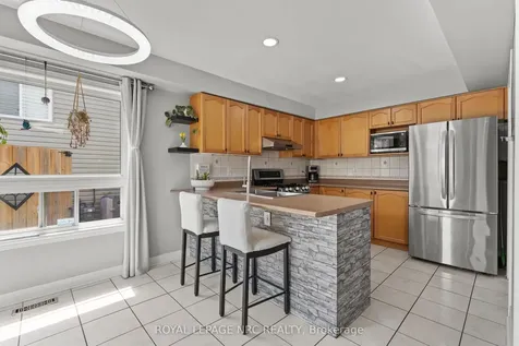 40 Longfellow Avenue St. Catharines ON L2R 6N7