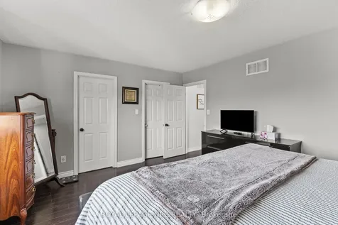 40 Longfellow Avenue St. Catharines ON L2R 6N7