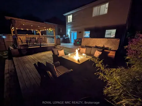 40 Longfellow Avenue St. Catharines ON L2R 6N7