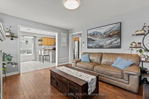 40 Longfellow Avenue St. Catharines ON L2R 6N7