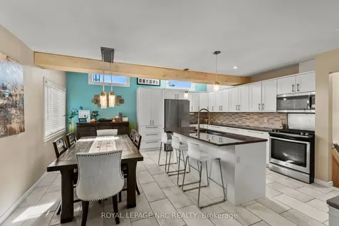 10 Ancaster Boulevard St. Catharines ON L2M 6V9