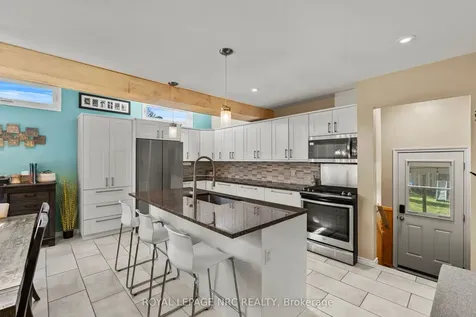 10 Ancaster Boulevard St. Catharines ON L2M 6V9