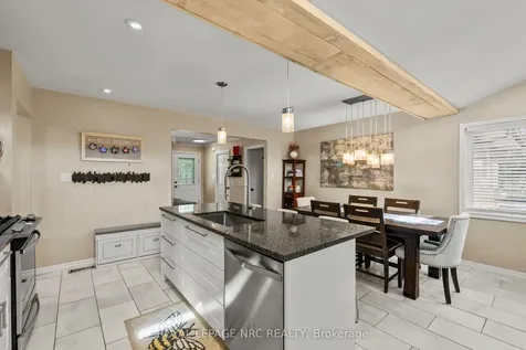 10 Ancaster Boulevard St. Catharines ON L2M 6V9