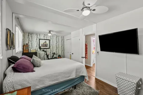 10 Ancaster Boulevard St. Catharines ON L2M 6V9